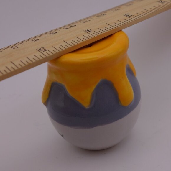 Disney Winnie the Pooh and "Hunny" Pot Ceramic Salt and Pepper Shakers - Picture 13 of 15